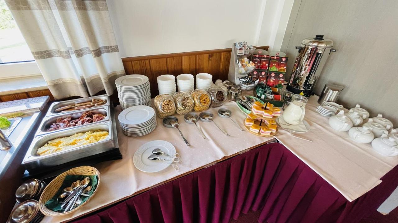 Hotel Schnehagen Bad Fallingbostel Bagian luar foto
